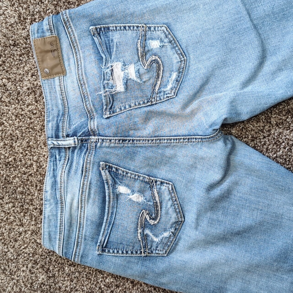 Silver Jeans Boyfriend Super Stretch  Size 26x29 Distressed - Picture 9 of 11
